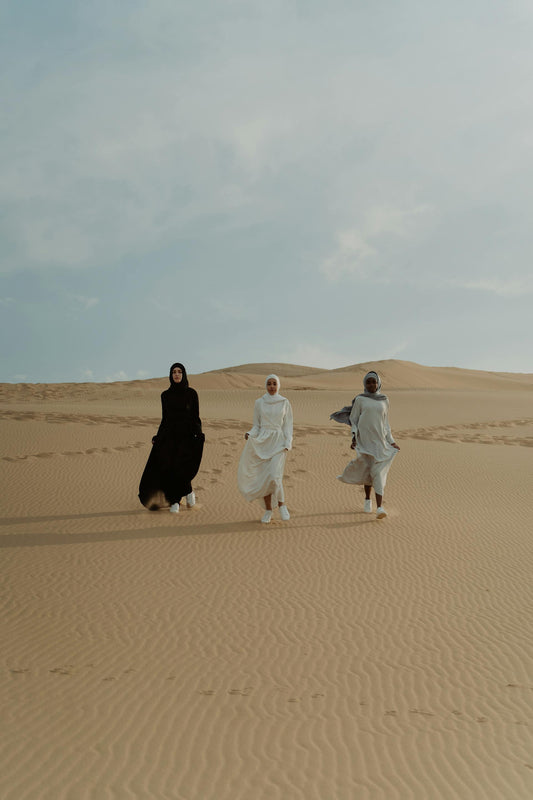 Latest Abaya Trends: Embracing Elegance and Modernity in 2024